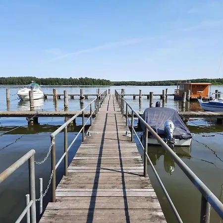 Apartment By Lake Vilzsee In Mirow, Cleaning Included * Mirow