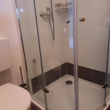 Apartment By Lake Vilzsee In Mirow, Cleaning Included Lejlighed