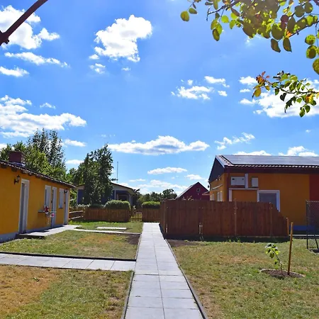 By Vilzsee In Mirow, Cleaning Included דירה מירו